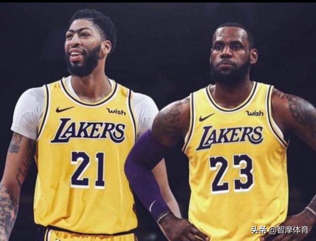 NBA季后赛焦点战，詹姆斯50分创纪录助湖人险胜